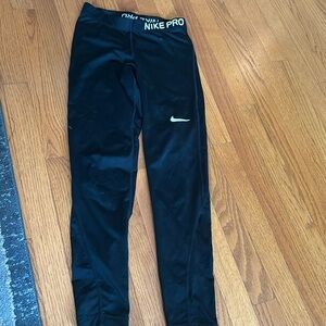 Size small Nike pro gym leggings